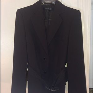 Like new Anne Klein 2 piece suit size 4